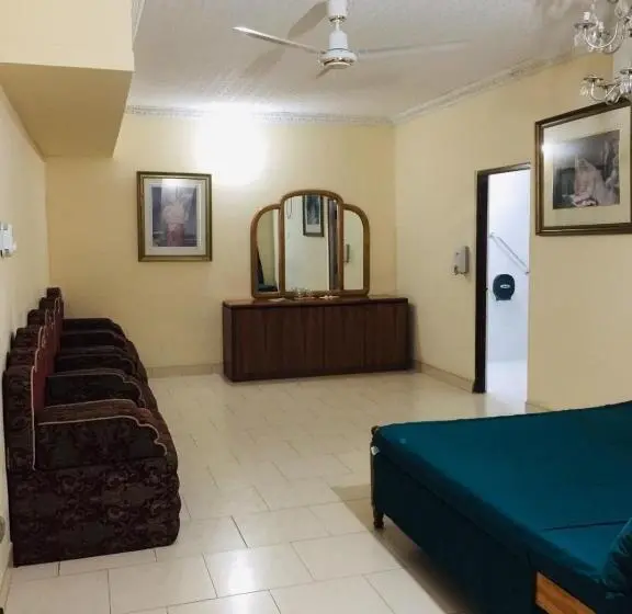 Quarto standard, Senthil Complex
