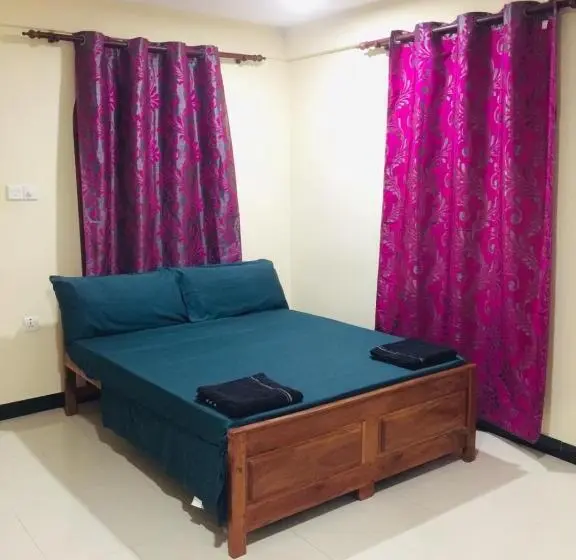 Quarto standart com varanda, Senthil Complex