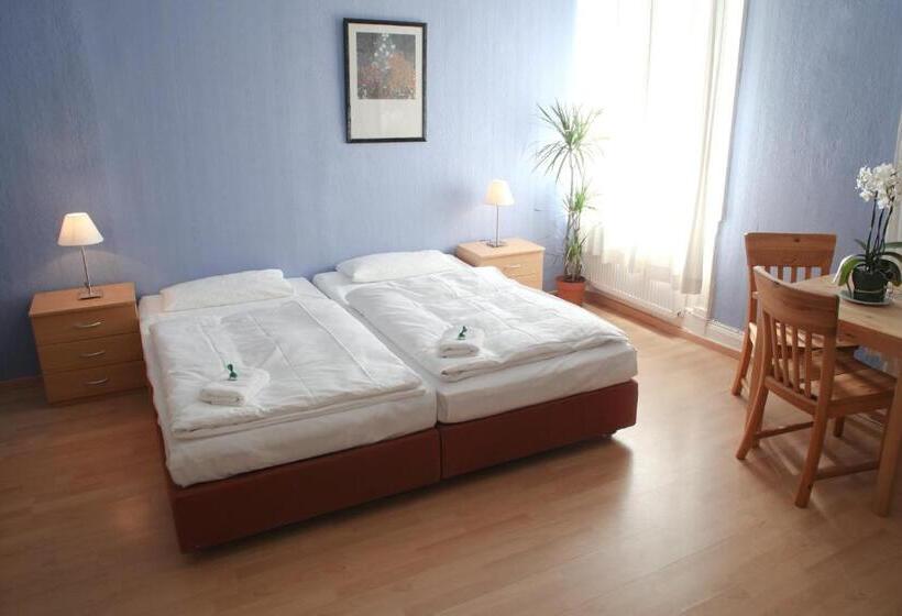 家庭间, Pension Am Rathaus