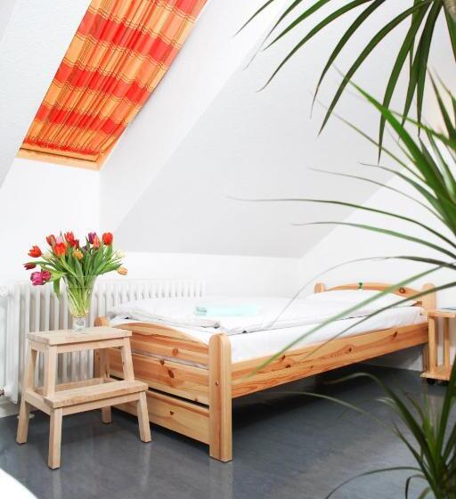 标准单人间共用浴室, Pension Am Rathaus