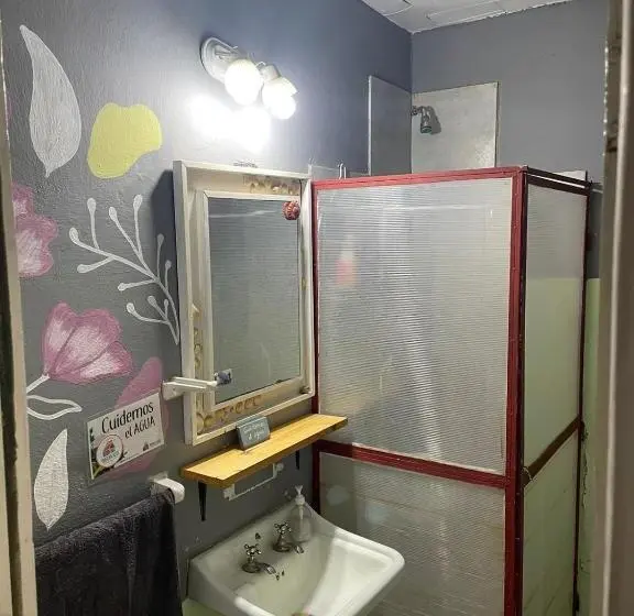 ルームシェアのワンベッド, Puerta Azul Hostel