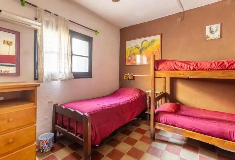 ルームシェアのワンベッド, Puerta Azul Hostel