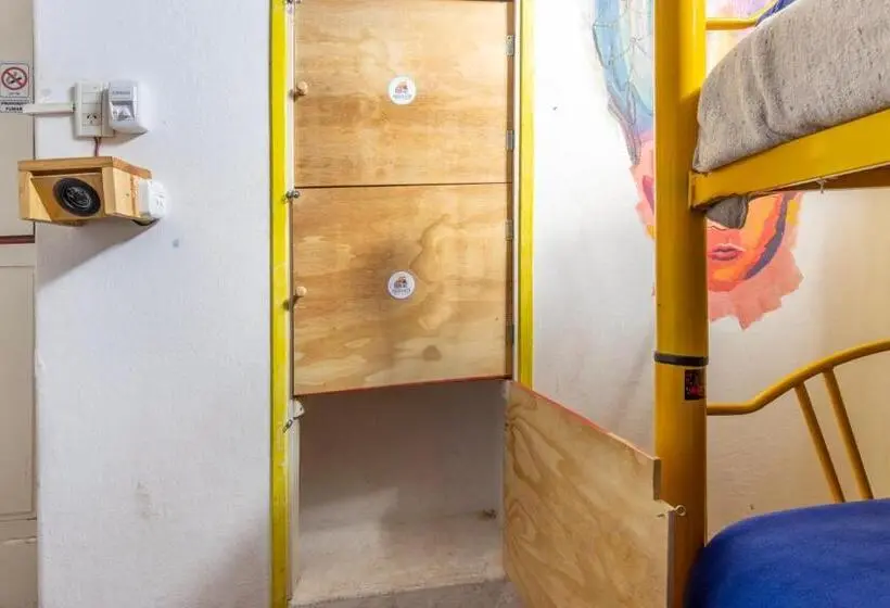 ルームシェアのワンベッド, Puerta Azul Hostel