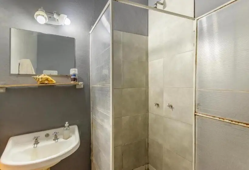 スタンダード４人部屋, Puerta Azul Hostel