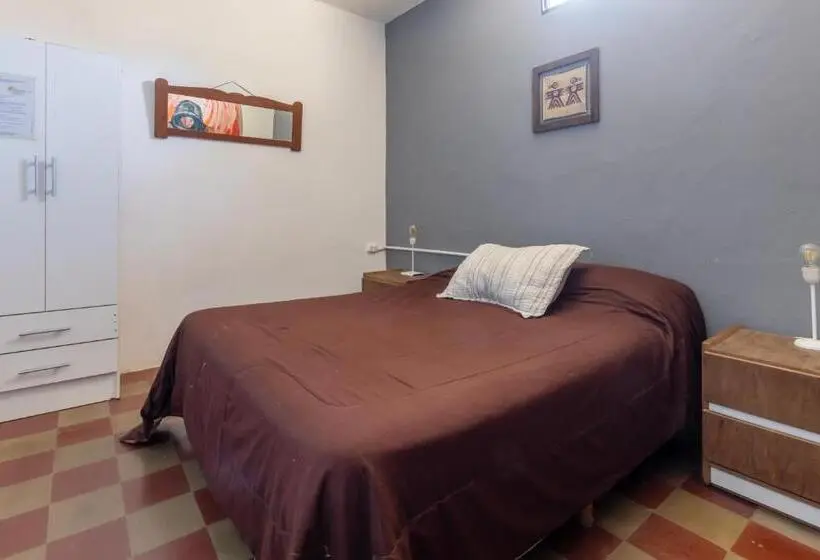 スタンダードルーム, Puerta Azul Hostel