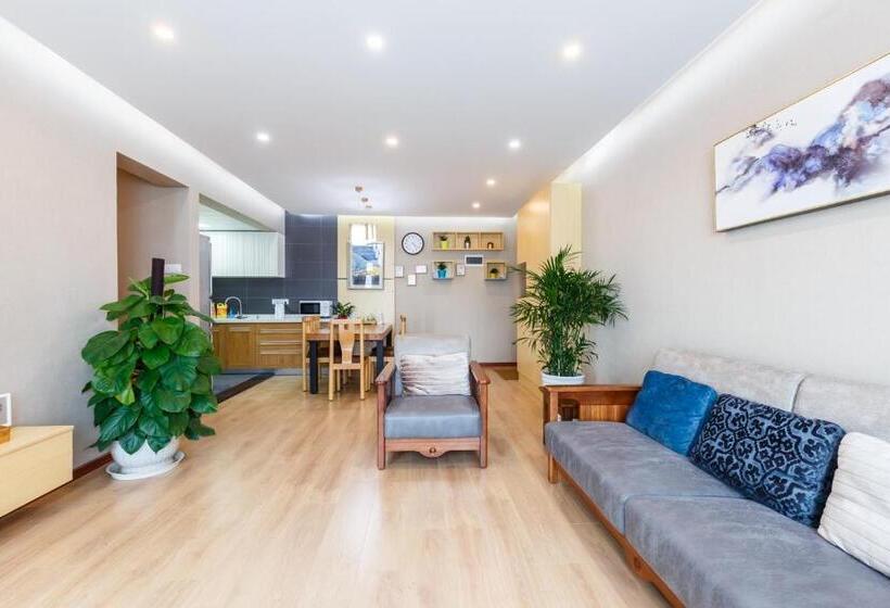 דירת שלושה חדרים, Shenzhen New Swan Castle Apartment