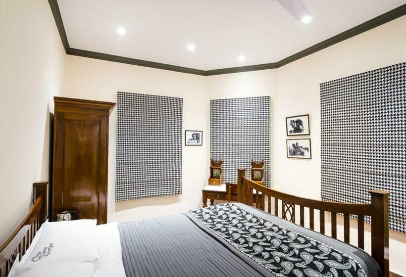 디럭스 룸, The Corner Courtyard