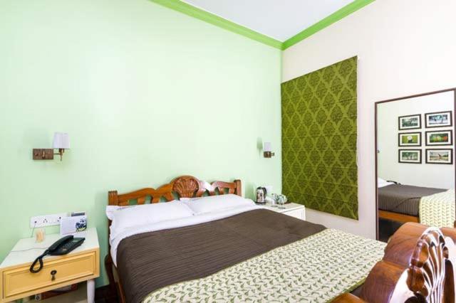 디럭스 룸, The Corner Courtyard