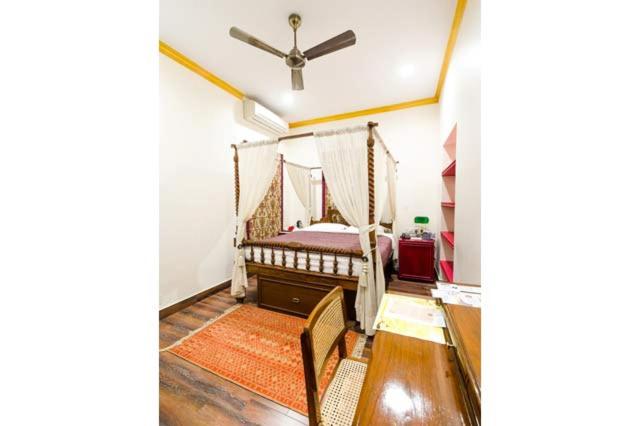 디럭스 룸, The Corner Courtyard