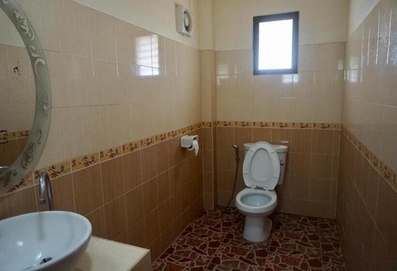 带大床的标准间, Ruean Phet Sawoei Resort