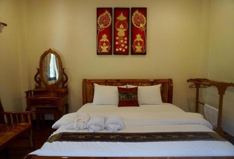스탠다드 룸 킹사이즈 침대, Ruean Phet Sawoei Resort