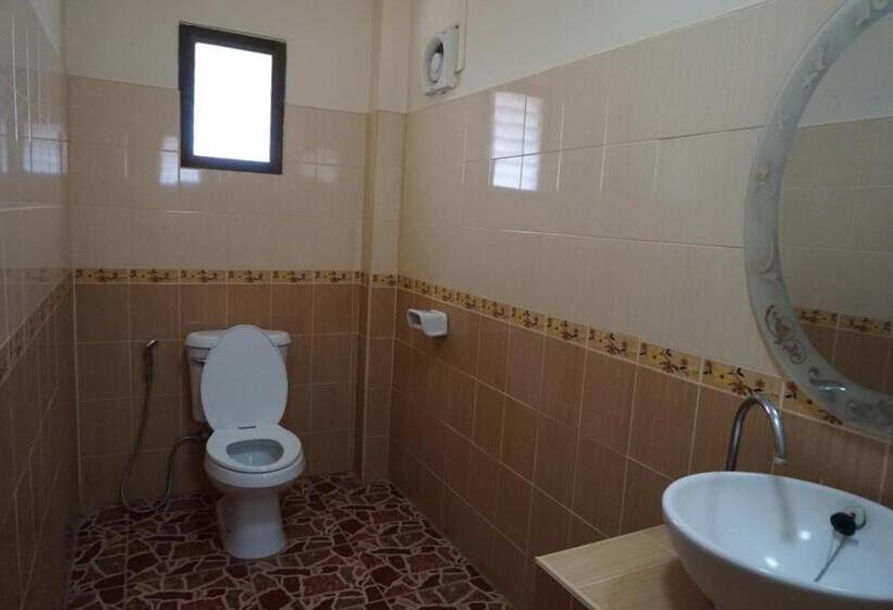 带大床的标准间, Ruean Phet Sawoei Resort