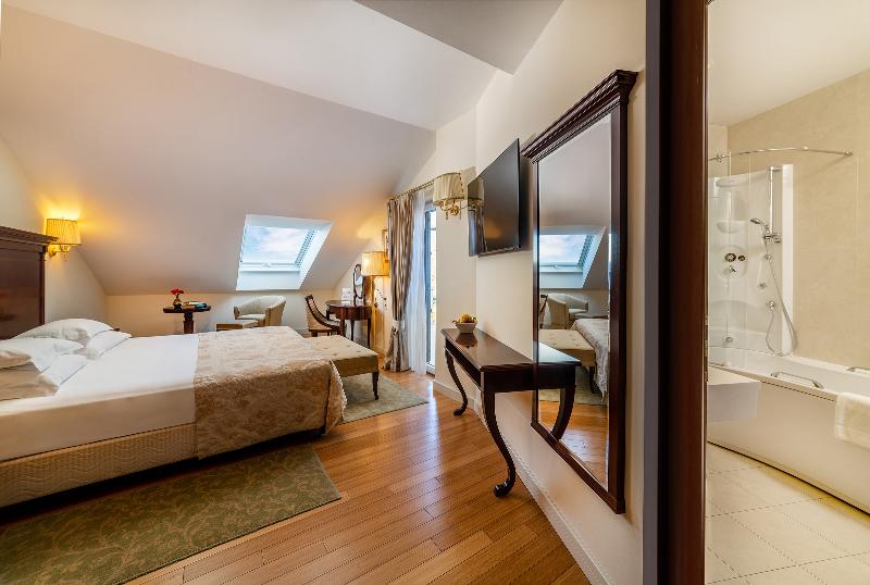 חדר סטנדרט, President Solin