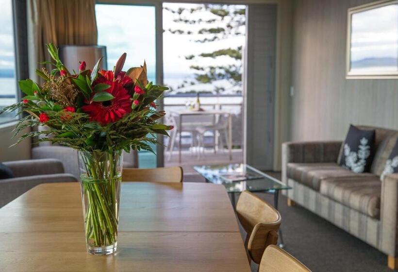 סוויטת פרמיום 2 חדרים, The Crown