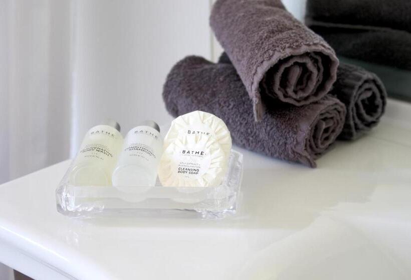 스탠다드 스튜디오, Tresori Motor Lodge