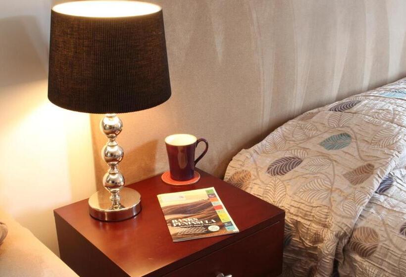 דירת שני חדרים, Tresori Motor Lodge