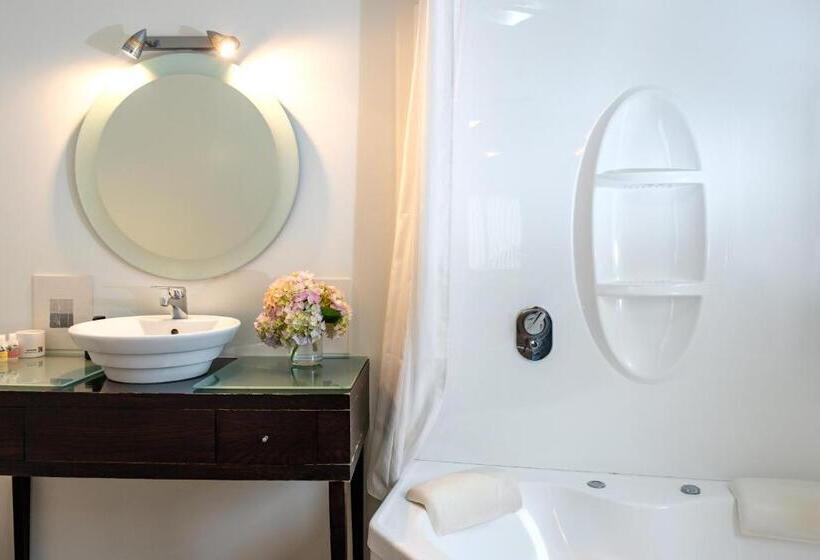 סוויטה, Tresori Motor Lodge