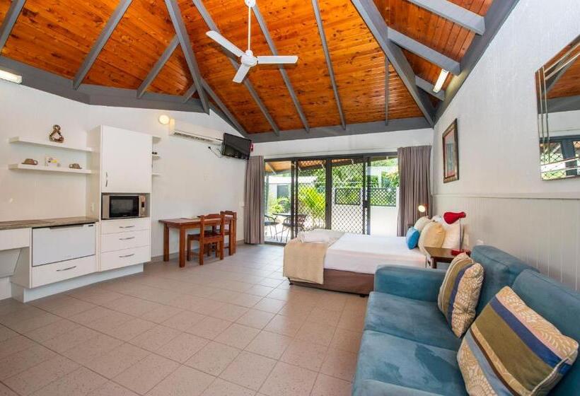 スタンダードスタジオ, Island Leisure Resort