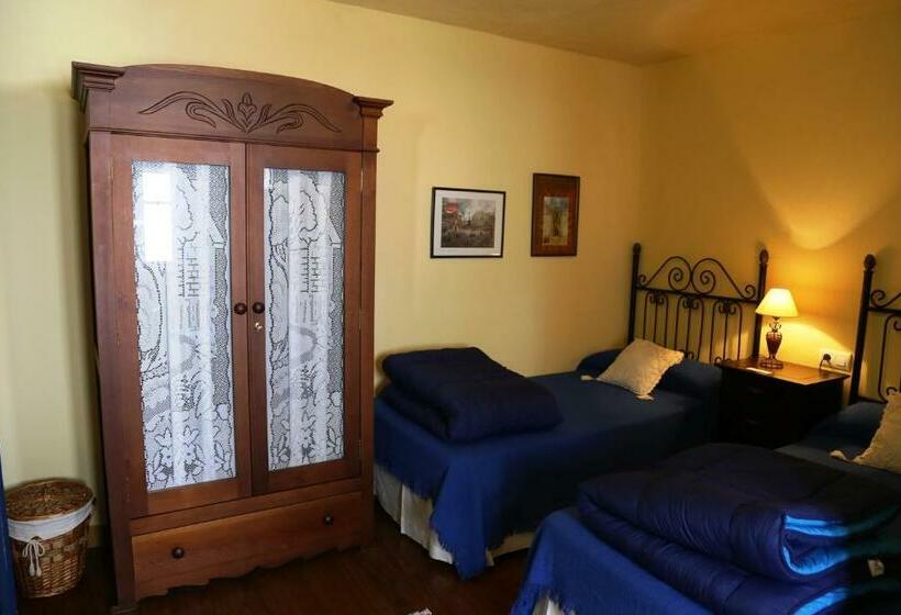 Номер Стандарт, Posada Del Fresno
