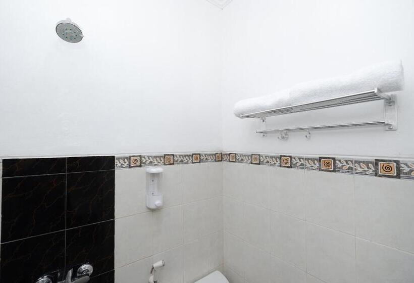 标准间, Orchid House By Oyo Rooms