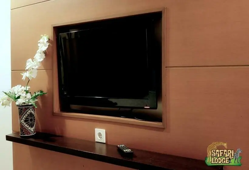 Deluxe Room, Safari Resort