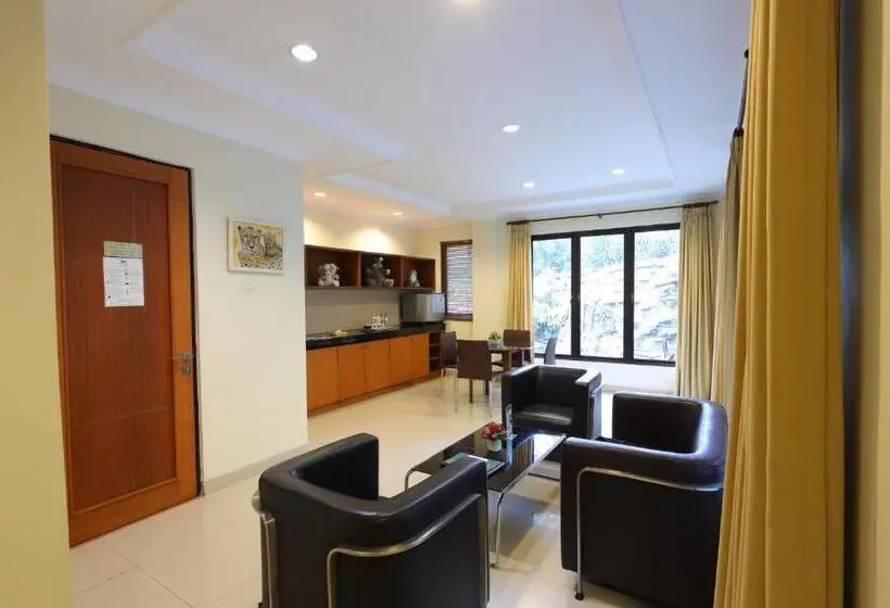 Suite, Safari Resort