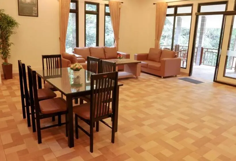 3-Bedroom Standard Bungalow, Safari Resort