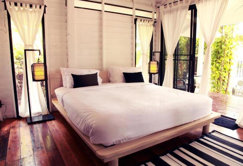 디럭스 룸, Barefoot Project Formerly Baan Klong Kleng