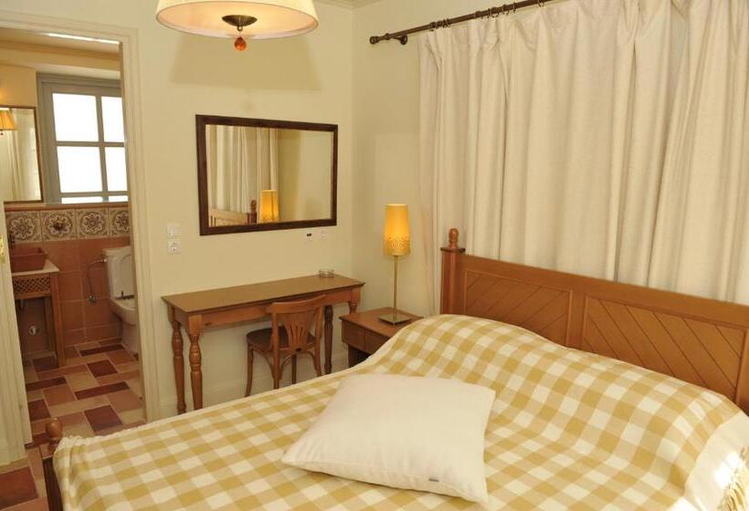 标准间带山景, Gaia Hydras