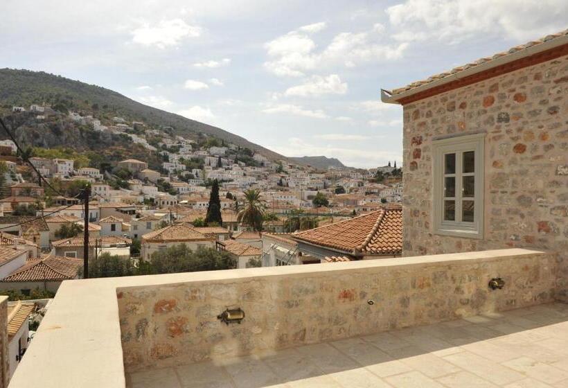 豪华三人间, Gaia Hydras