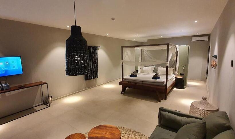 اتاق استاندارد با چشمانداز استخر, Kalimba Beach Resort