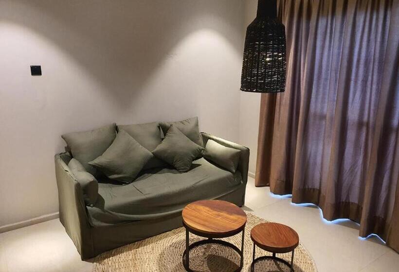 اتاق استاندارد با چشمانداز استخر, Kalimba Beach Resort