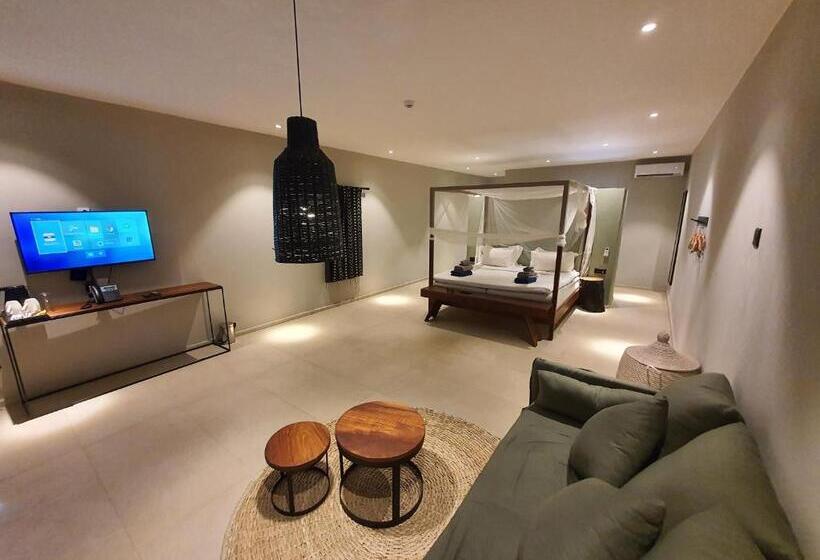 اتاق استاندارد با چشمانداز استخر, Kalimba Beach Resort