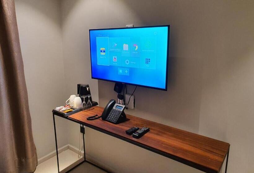 اتاق استاندارد با چشمانداز استخر, Kalimba Beach Resort