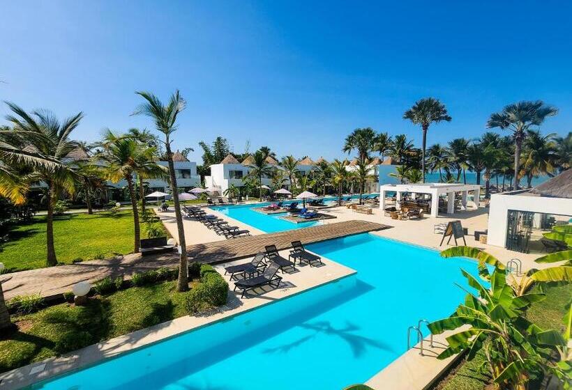 اتاق استاندارد با چشمانداز استخر, Kalimba Beach Resort