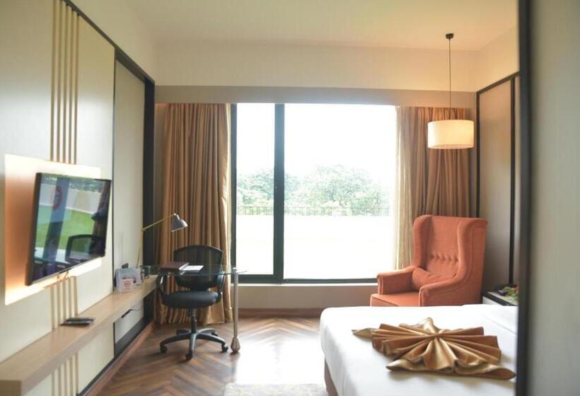 标准间, Polo Towers Agartala