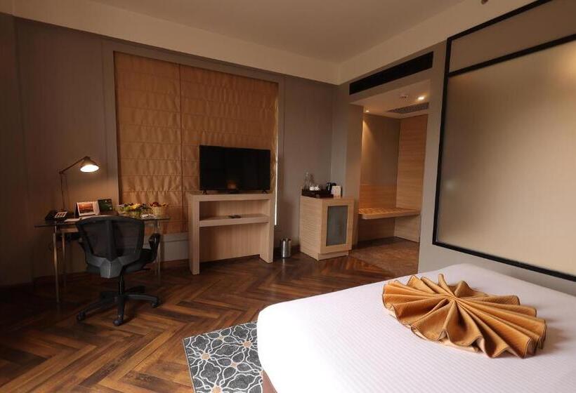 デラックスルーム, Polo Towers Agartala