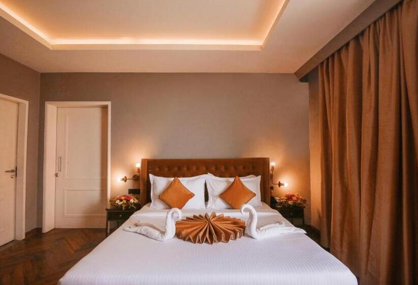 スイート（家族用）, Polo Towers Agartala