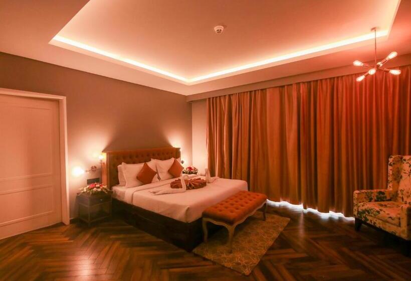 家庭套房, Polo Towers Agartala