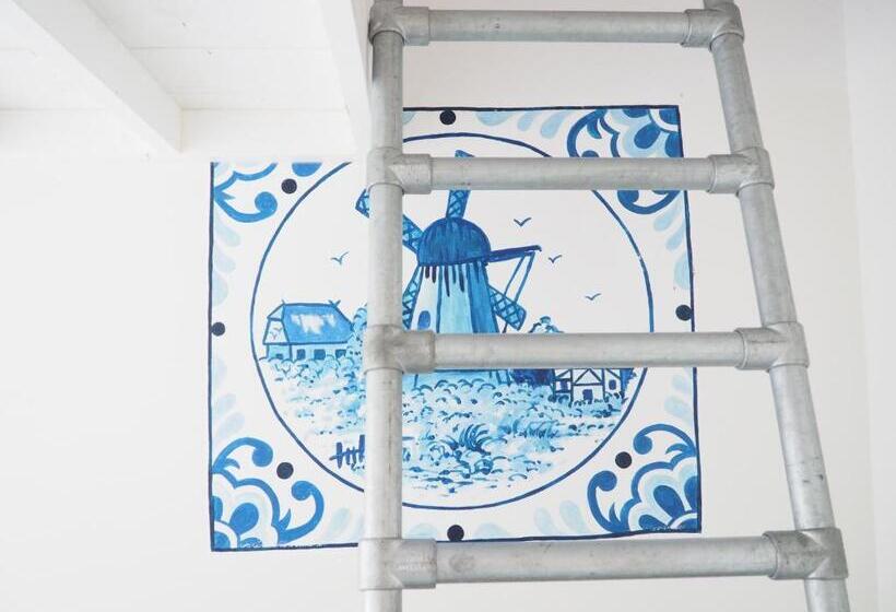 اتاق استاندارد سه نفره, Clinkcoco