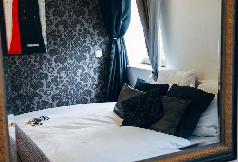 اتاق استاندارد, Clinkcoco