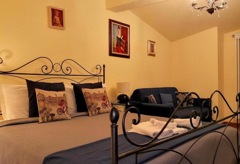 اتاق استاندارد, Window To The Tower