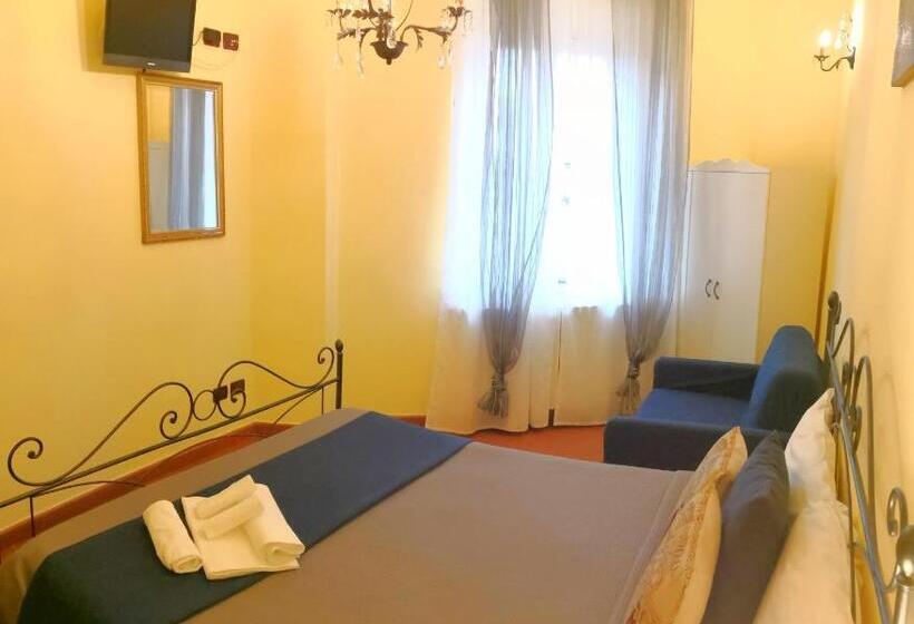 اتاق خانوادگی, Window To The Tower