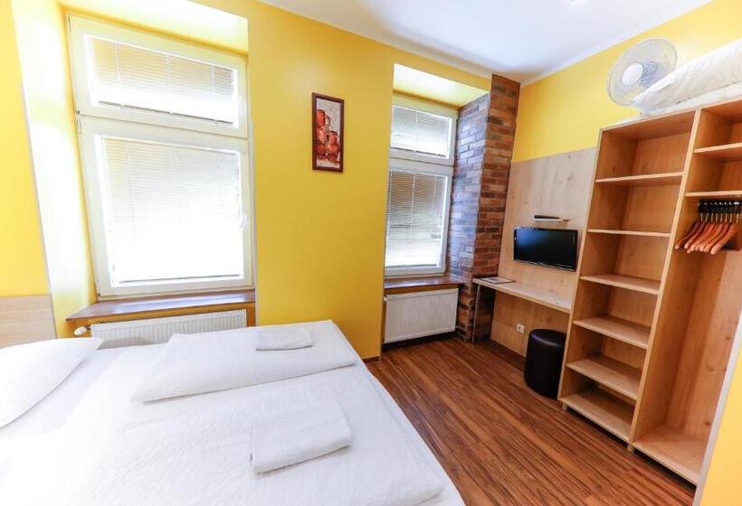 اتاق استاندارد, Do Step Inn Home   Hotel & Hostel