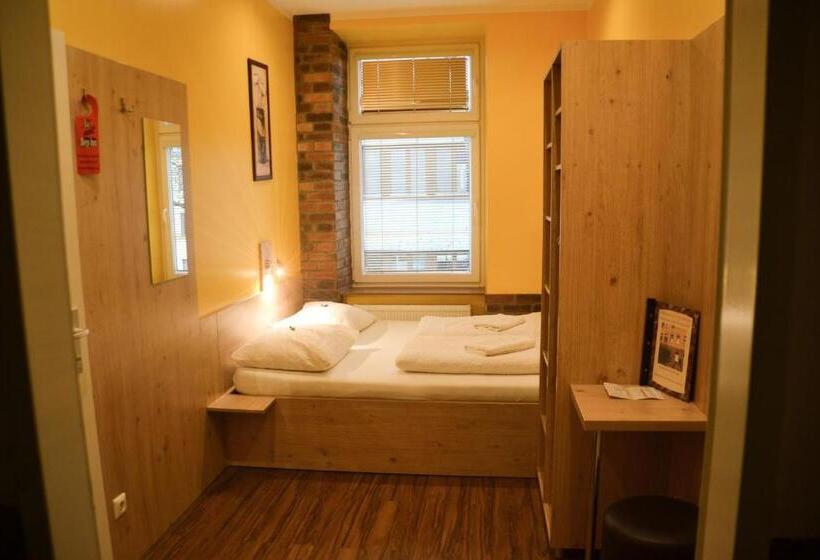 اتاق استاندارد, Do Step Inn Home   Hotel & Hostel