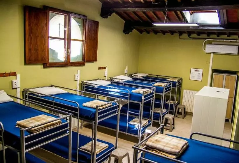 تختخواب در اتاق مشترک, Hostel Santa Monaca