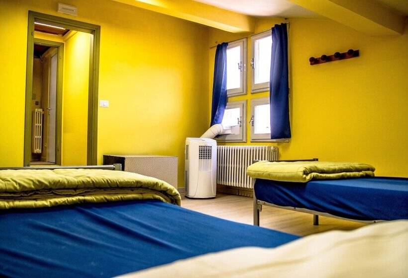 اتاق استاندارد, Hostel Santa Monaca