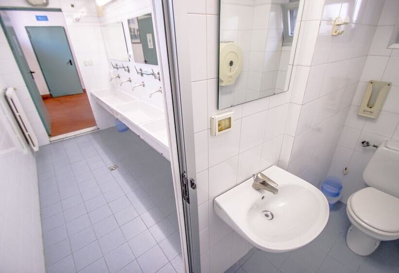 تختخواب در اتاق مشترک, Hostel Santa Monaca