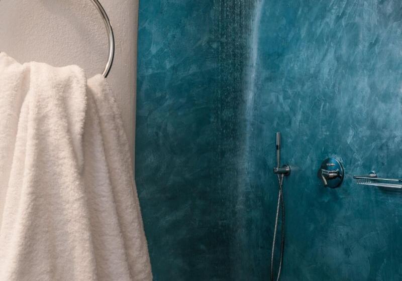 ویلای 3 خوابه با استخر, Anteliz Suites