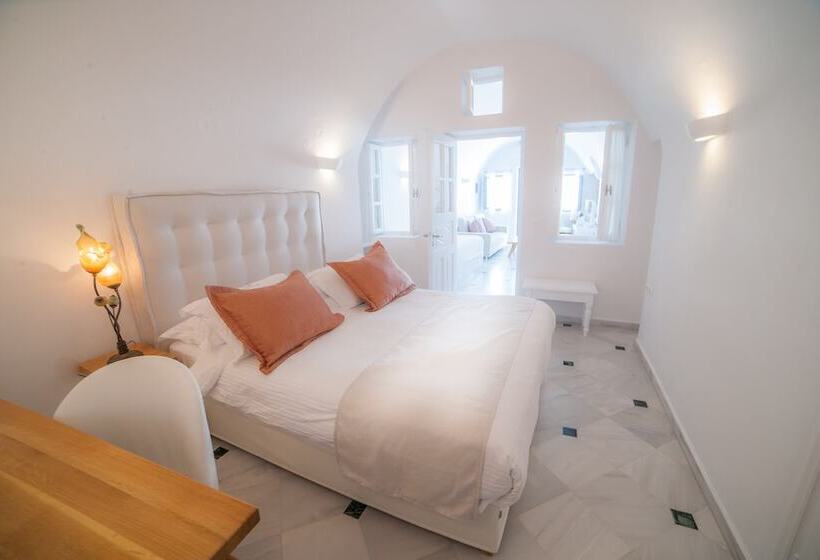 سوئیت سینیور, Anteliz Suites